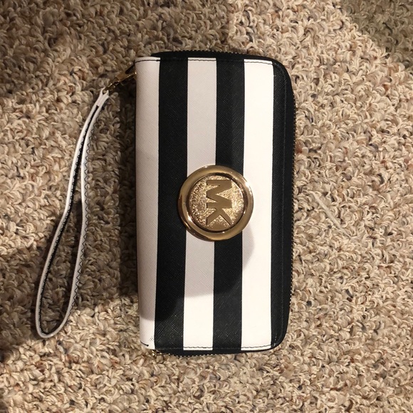 Wallet - Picture 1 of 4